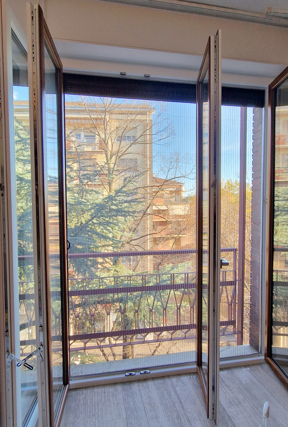 cassonetto zanzariera plinssettata montaggio effetuato modena best house porte finestre